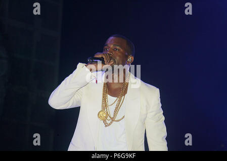 Kanye West an der Essenz Music Festival in New Orleans - LaKanye West 31 Veranstaltung in Hollywood Leben - Kalifornien, Red Carpet Event, USA, Filmindustrie, Prominente, Fotografie, Bestof, Kunst, Kultur und Unterhaltung, Topix prominente Mode, Besten, Hollywood Leben, Event in Hollywood Leben - Kalifornien, Roter Teppich und backstage,, Kunst, Kultur und Unterhaltung, Fotografie, Anfrage tsuni@Gamma-USA.com, Musik Prominente, Musiker, Music Group, 2010 Stockfoto