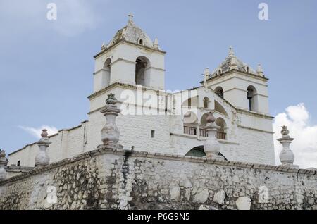 Colca Tal. Kirche von Maca. Anden-Gebirge. Arequipa. Peru. Stockfoto