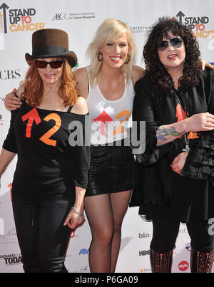 Nancy Wilson, Natasha Bedingfield, Ann Wilson 117.jpg bis zu Krebs Veranstaltung auf dem Sony in Los Angeles. Nancy Wilson, Natasha Bedingfield, Ann Wilson 117 Veranstaltung in Hollywood Leben - Kalifornien, Red Carpet Event, USA, Filmindustrie, Prominente, Fotografie, Bestof, Kunst, Kultur und Unterhaltung, Topix prominente Mode, Besten, Hollywood Leben, Event in Hollywood Leben - Kalifornien, Roter Teppich und backstage,, Kunst, Kultur und Unterhaltung, Fotografie, Anfrage tsuni@Gamma-USA.com, Musik Prominente, Musiker, Music Group, 2010 stehen Stockfoto