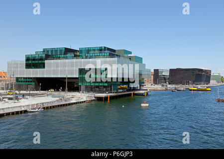 Das BLOX-Gebäude, in dem auch das Danish Architecture Center untergebracht ist, ein neues Prestigeprojekt für Architektur und Design von Christians Brygge in Kopenhagen. Stockfoto