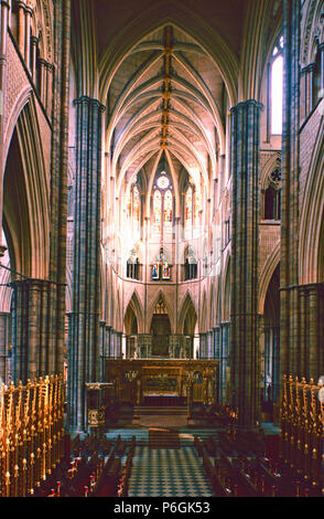 Sanctuary und Chor, Westminster Abbey, London, England Stockfoto