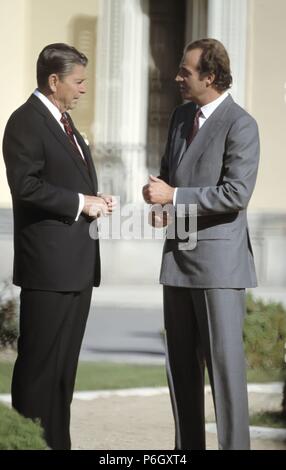 JUAN CARLOS I. REY DE ESPAÑA. ROMA 1938 -. JUNTO AL PRESIDENTE DE STADOS UNIDOS Ronald Reagan. Stockfoto