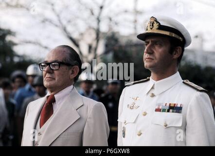 JUAN CARLOS I. REY DE ESPAÑA. ROMA 1938 -. VIAJE A KOLUMBIEN EN EL AÃ'O 1976.. FOTO CON EL PRESIDENTE COLOMBIANO ALFONSO LOPEZ MICHELSON. Stockfoto