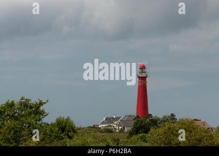 Der Leuchtturm auf der Insel Schiermonnikoog, Niederlande Stockfoto