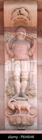 Die astrologischen Zeichen Steinbock, Relief auf Hausfassade in Aschaffenburg, Deutschland Stockfoto