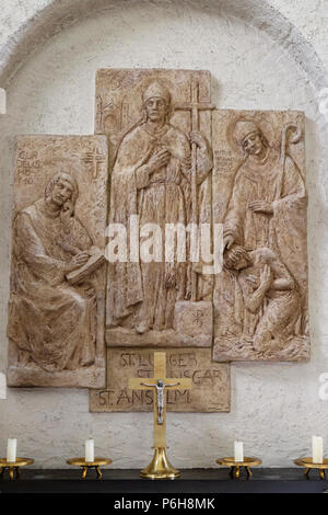 Heiligen Anselm von Canterbury, die bischöfe Liudger und Ansgar, Missionar in Skandinavien, Altar in Munsterschwarzach Benediktinerkloster, Deutschland Stockfoto