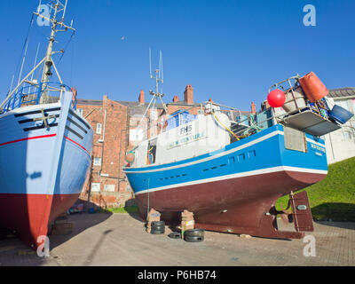 Fischerboote An Land in Boatyard Bridlington East Yorkshire UK Stockfoto