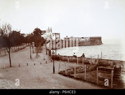 Cádiz, Alameda Apodaca e Iglesia del Carmen. Stockfoto