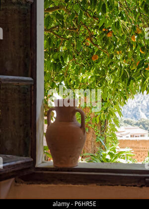 Der Blick aus dem Fenster im Kloster Zelle in Valldemossa, Mallorca, wo Frederic Chopin verbrachte mehrere Monate in 1838-39. Stockfoto