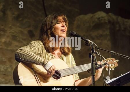 Concierto de Maria del Mar Bonet en El Santuario de nostra Senyora de Gràcia, Llucmajor, Campos. Mallorca Islas Baleares. España. Stockfoto