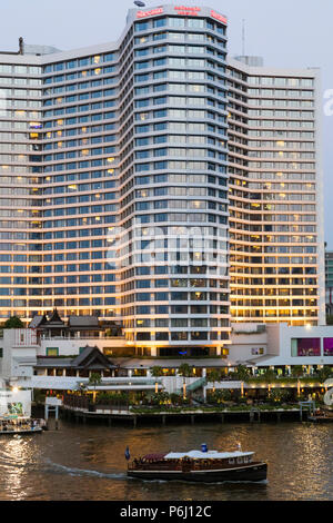 Sheraton Royal Orchid Hotel auf dem Chao Phraya River, Bangkok, Thailand Stockfoto