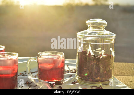 Eis teacold Sommer trinken Hibiskus Blume Blütenblatt Kaffee Stockfoto