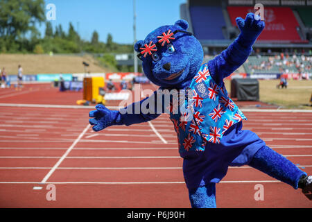 Birmingham, UK, 30. Juni 2018. Alexander Stadium, Birmingham, Großbritannien. 30. Juni, 2018. Die Muller britischen Leichtathletik Meisterschaften; Brit Bair unterhält die Masse Credit: Aktion plus Sport/Alamy leben Nachrichten Stockfoto