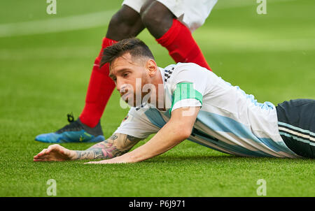 Kasan, Russland, Juni 30, 2018 Lionel Messi, Argentinien 10 traurig, enttäuscht, wütend, Emotionen, Enttäuschung, Frustration, Frustration, Traurigkeit, Verzweiflung, Hoffnungslosigkeit, Argentinien - Frankreich FIFA WM 2018 Russland, am Besten von 16, Saison 2018/2019, 30. Juni 2018 Stadion K a z a n - A r e n a in Kasan, Russland. © Peter Schatz/Alamy leben Nachrichten Stockfoto