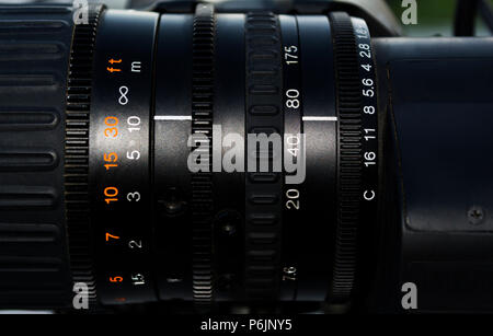 Altes Objektiv Kennzeichnung hautnah Stockfoto