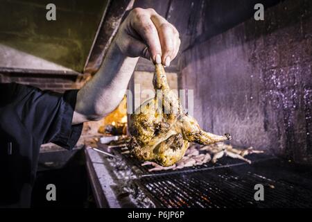 Codornices asadas, Es Cruce, Mallorca, Balearen, Spanien. Stockfoto