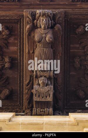 Voladizo de fachada del Ayuntamiento - tallado por el escultor Gabriel Torres Cladera en 1680, Plaza de Cort, Palma, Mallorca, Balearen, Spanien, Europa en Madera la. Stockfoto