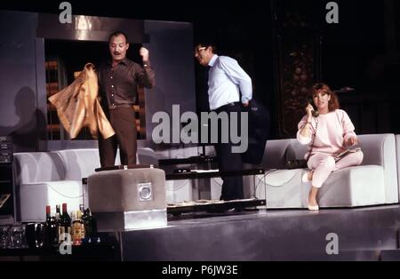 BELLIDO, JOSE MARIA ESCRITOR ESPAÑOL. TEATRO." PATATUS'. REPRESENTACION EN MADRID EN EL AÑO 1986. SFGP / © KORPA. Stockfoto