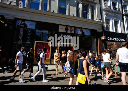 Fossil Store auf der Oxford Street, London, England, Großbritannien Stockfoto