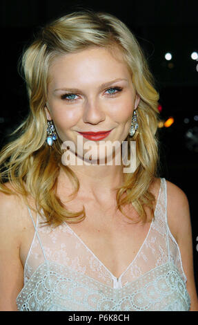 Kirsten Dunst Ankunft auf der Wimbledon Premiere auf der Samuel Goldwyn Theater Akademie für Kunst und Wissenschaft in Los Angeles. September 13, 2004. DunstKirsten 041 ein roter Teppich Ereignis, Vertikal, USA, Filmindustrie, Prominente, Fotografie, Bestof, Kunst, Kultur und Unterhaltung, Topix Prominente Fashion/Vertikal, Besten, Event in Hollywood Leben - Kalifornien, Roter Teppich und backstage, USA, Film, Stars, Film Stars, TV Stars, Musik, Promis, Fotografie, Bestof, Kunst, Kultur und Unterhaltung, Topix, headshot, vertikal, eine Person aus dem Jahr Stockfoto