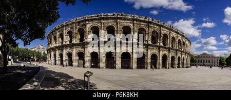 Anfiteatro Romano-Arena de Nimes -, siglo I, Nimes, Capital del Estado de Gard, Francia, Europa. Stockfoto