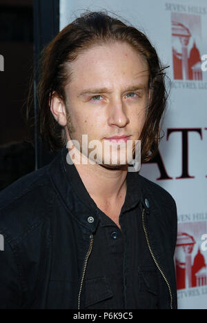 Ben Foster bei der Ankunft im Stateside Premiere auf der Crest Theater in Los Angeles. 18. Mai 2004. FosterBen 103 Red Carpet Event, Vertikal, USA, Filmindustrie, Prominente, Fotografie, Bestof, Kunst, Kultur und Unterhaltung, Topix Prominente Fashion/Vertikal, Besten, Event in Hollywood Leben - Kalifornien, Roter Teppich und backstage, USA, Film, Stars, Film Stars, TV Stars, Musik, Promis, Fotografie, Bestof, Kunst, Kultur und Unterhaltung, Topix, headshot, vertikal, eine Person aus dem Jahr 2004, Anfrage tsuni@Gamma-USA.com Stockfoto