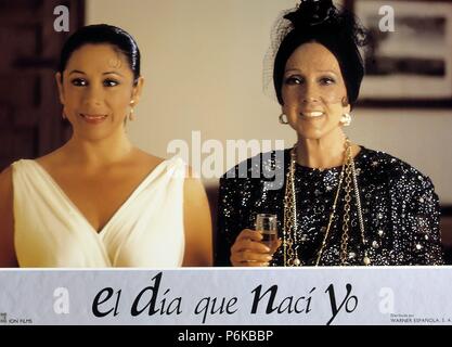 PANTOJA, Isabel. MARIA ISABEL PANTOJA MARTIN. CANTANTE ESPAÑOLA. SEVILLA 1956 -. "EL DIA QUE NACI YO'. Direktor, PEDRO OLEA. AÑO 1991. JUNTO A AMPARO RIVELLES. Stockfoto