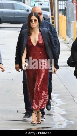 Sandra Bullock kommt für Aussehen auf Jimmy Kimmel Live! Mit: Sandra Bullock Wo: Hollywood, California, United States Wenn: 30. Mai 2018 Credit: WENN.com Stockfoto