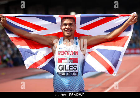 Großbritanniens Elliot Giles feiert den Gewinn der Männer 800 Meter Finale bei Tag zwei Der Muller britischen Leichtathletik Meisterschaften an Alexander Stadium, Birmingham. Stockfoto