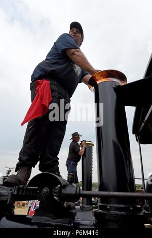 Dorset, Großbritannien. 1 Jul, 2018. Chickerell Dampf- und Jahrgang angezeigt, Dorset. Aussteller zeigen ihre dampfmaschinen an der jährlichen Veranstaltung. Credit: Finnbarr Webster/Alamy leben Nachrichten Stockfoto