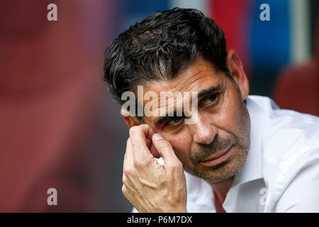 Moskau, Russland. 1. Juli 2018. Moskau, Russland. 1 Jul, 2018. Spanien Manager Fernando Hierro während der 2018 FIFA World Cup Runde 16 Match zwischen Spanien und Russland an Luzhniki Stadion am 1. Juli 2018 in Moskau, Russland. Credit: PHC Images/Alamy Live News Credit: PHC Images/Alamy leben Nachrichten Stockfoto