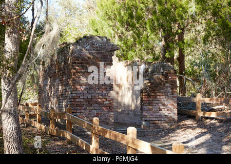 Ruinen des Öls shack der Rundumleuchte in Fort Clinch State Park, Florida Stockfoto