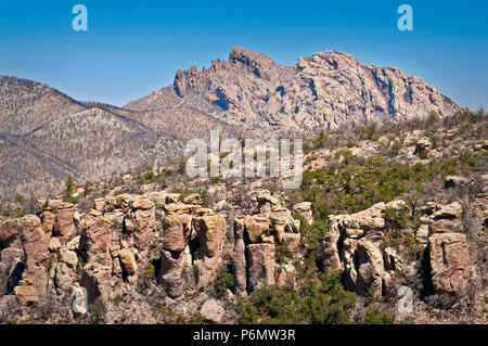 Eine Felsformation in der Chiricahua National Monument im südöstlichen Arizona "Cochise Kopf", wegen der Ähnlichkeit zu seinem Namensvetter. Stockfoto