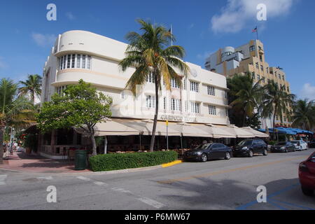 Der Art déco-Cardozo Hotel am Ocean Drive in Miami Beach, Florida, United States. Stockfoto