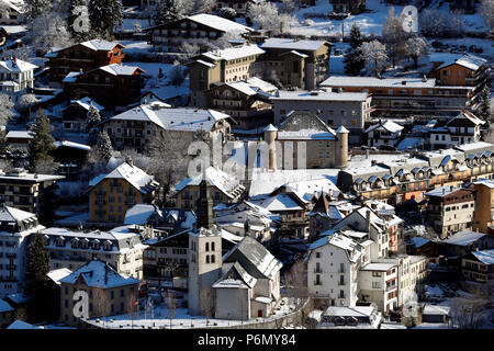 Allgemeine Ansicht von Saint-Gervais Mont-Blanc im Winter. Frankreich. Stockfoto