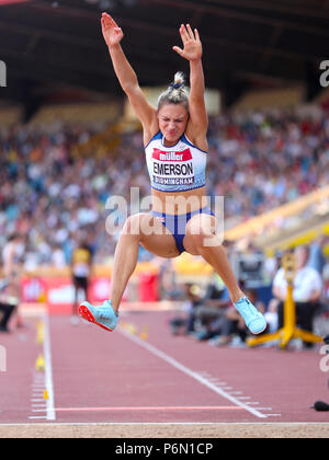 Großbritanniens Niamh Emerson konkurriert in der Frauen Weitsprung Finale bei Tag zwei Der Muller britischen Leichtathletik Meisterschaften an Alexander Stadium, Birmingham. Stockfoto