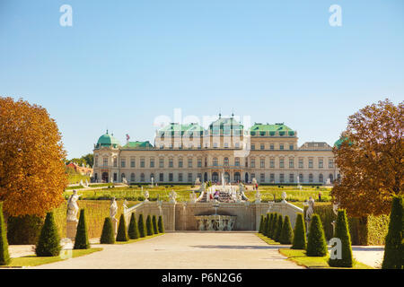 Wien - 30. August: Schloss Belvedere am 30. August 2017 in Wien, Österreich. Es ist ein historischer Gebäudekomplex, bestehend aus zwei barocke Paläste, die O Stockfoto