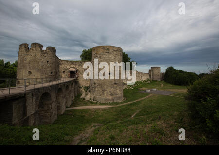 KOPORYE, Leningrad Oblast Kaliningrad/Russland - 17. JUNI 2018: die mittelalterliche Festung Koporye. Nachbarschaften von St. Petersburg Stockfoto
