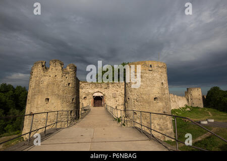 KOPORYE, Leningrad Oblast Kaliningrad/Russland - 17. JUNI 2018: die mittelalterliche Festung Koporye. Nachbarschaften von St. Petersburg Stockfoto