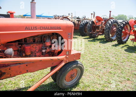 ALLIS CHALMER - VINTAGE TRAKTOR Stockfoto