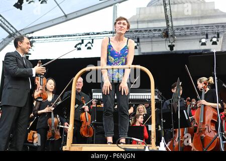 Sir Simon Rattle und Major von London am Konzert Trafalgar Square Sonntag, den 1. Juli 2018 Stockfoto