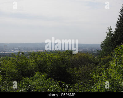 Luftaufnahme der Stadt Belfast von den Hügeln Stockfoto