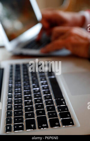 Mac Book Air. Tastatur. Genf. Die Schweiz. Stockfoto