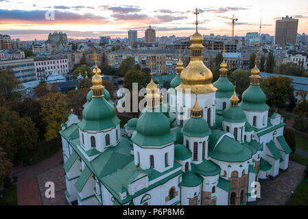 Kuppeln der Santa Sophia's Cathedral, Kiew. In der Ukraine. Stockfoto