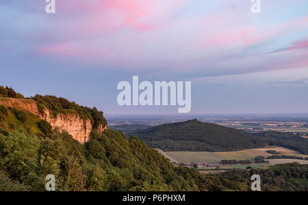 Schönen Sommer Sonnenuntergang von der Oberseite des weltberühmten Sutton Bank - die größte Ansicht in Yorkshire, England Stockfoto