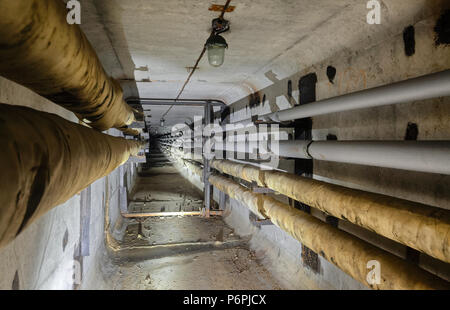 U-beton Versorgungstunnel Netz der Wasserversorgung Pipeline Stockfoto