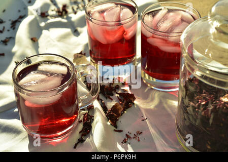 Eis teacold Sommer trinken Hibiskus Blume Blütenblatt Kaffee Stockfoto