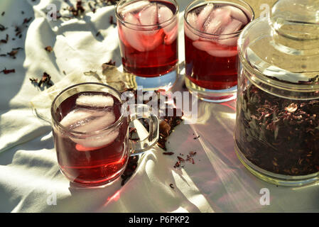 Eis teacold Sommer trinken Hibiskus Blume Blütenblatt Kaffee Stockfoto