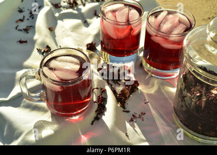 Eis teacold Sommer trinken Hibiskus Blume Blütenblatt Kaffee Stockfoto