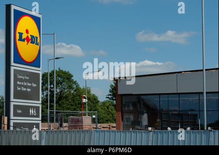 Lidl Zeichen bei Store im Bau Stockfoto